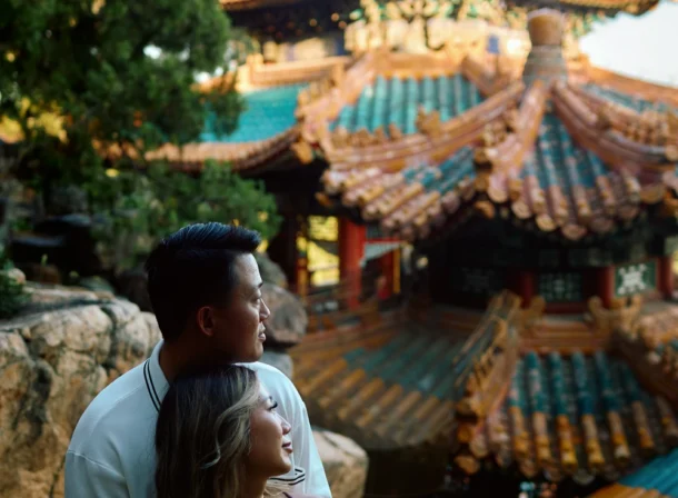 Couple engagement photos at the Travel in Picture in Beijing’s Summer Palace