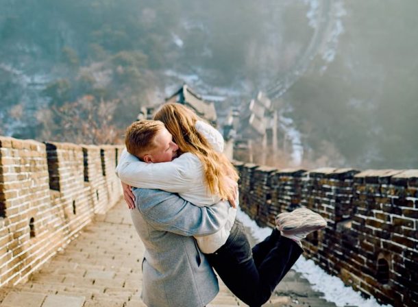 South African couple proposal at Mutianyu Great Wall Watchtower 6 in winter