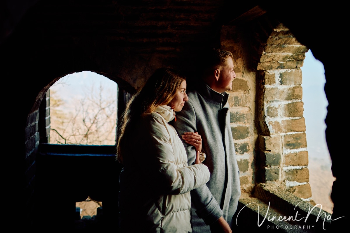 South African couple proposal at Mutianyu Great Wall Watchtower 6 in winter