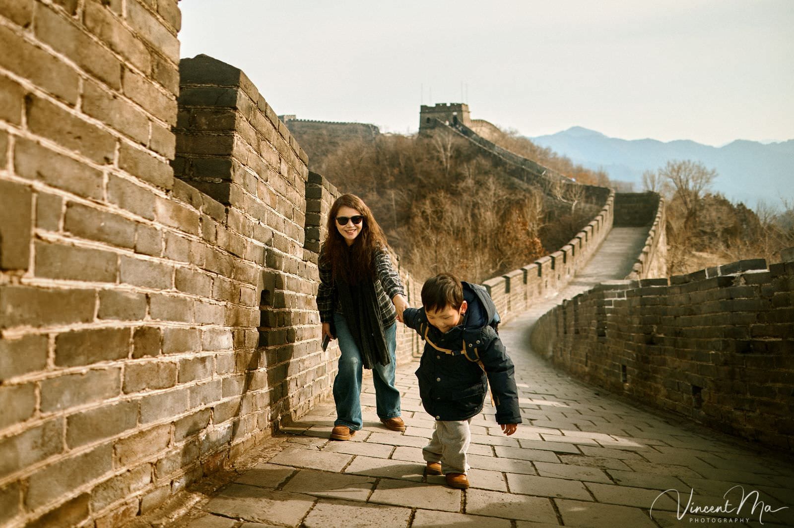 Mutianyu Great Wall family photography session in winter