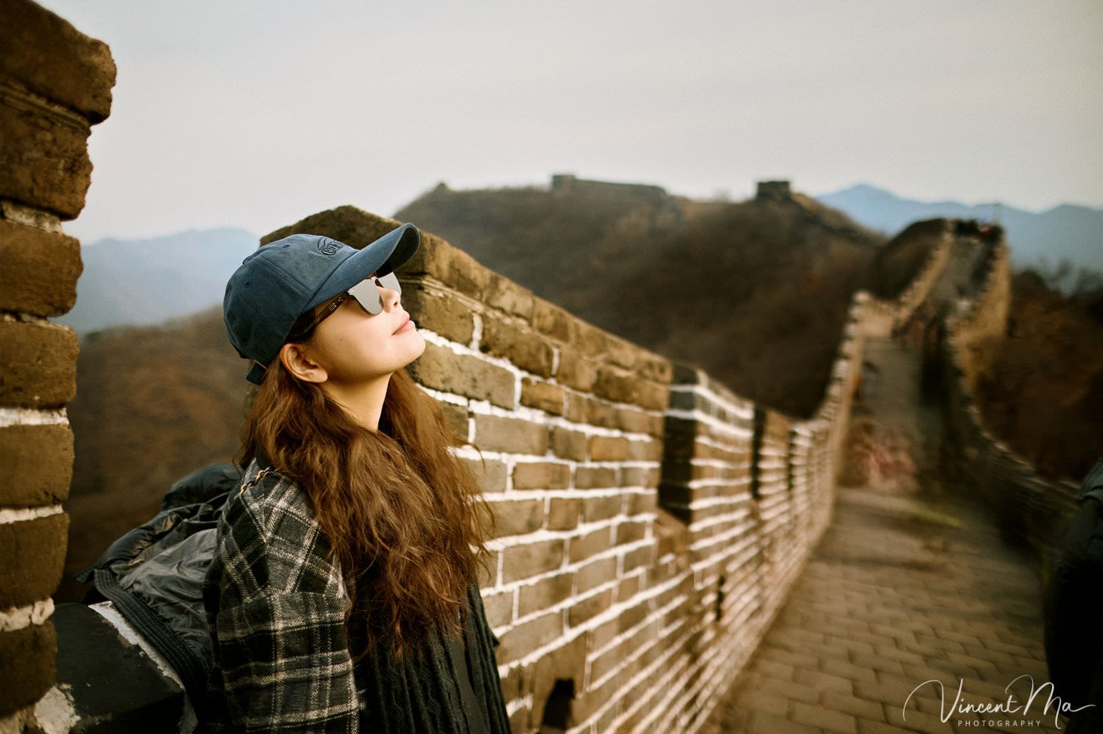 Candid lifestyle photography at Mutianyu