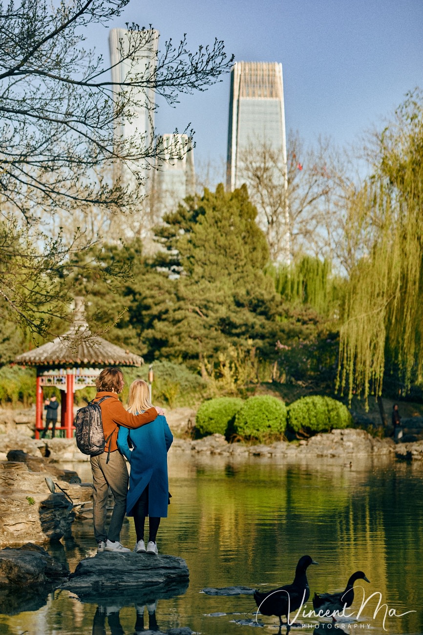 Candid emotional moment between mother and son during a vacation photoshoot in China.