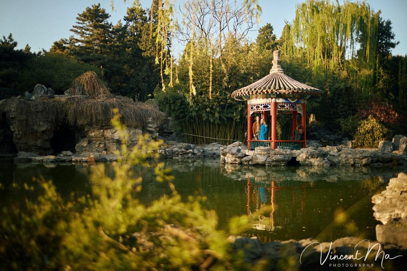 Candid emotional moment between mother and son during a vacation photoshoot in China.