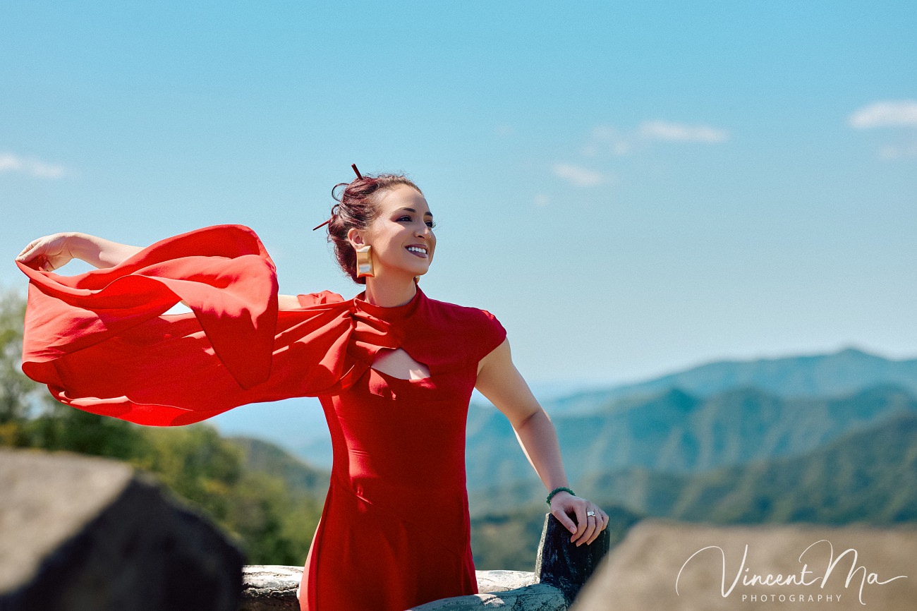 Cinematic solo travel video Beijing featuring Mutianyu West and East lines.